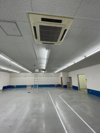 伊勢崎市　パッケージエアコンツイン8馬力2台　入れ替え工事